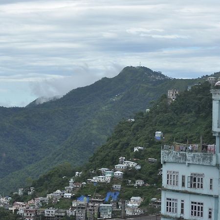 Chief Guest House Āīzawl 외부 사진